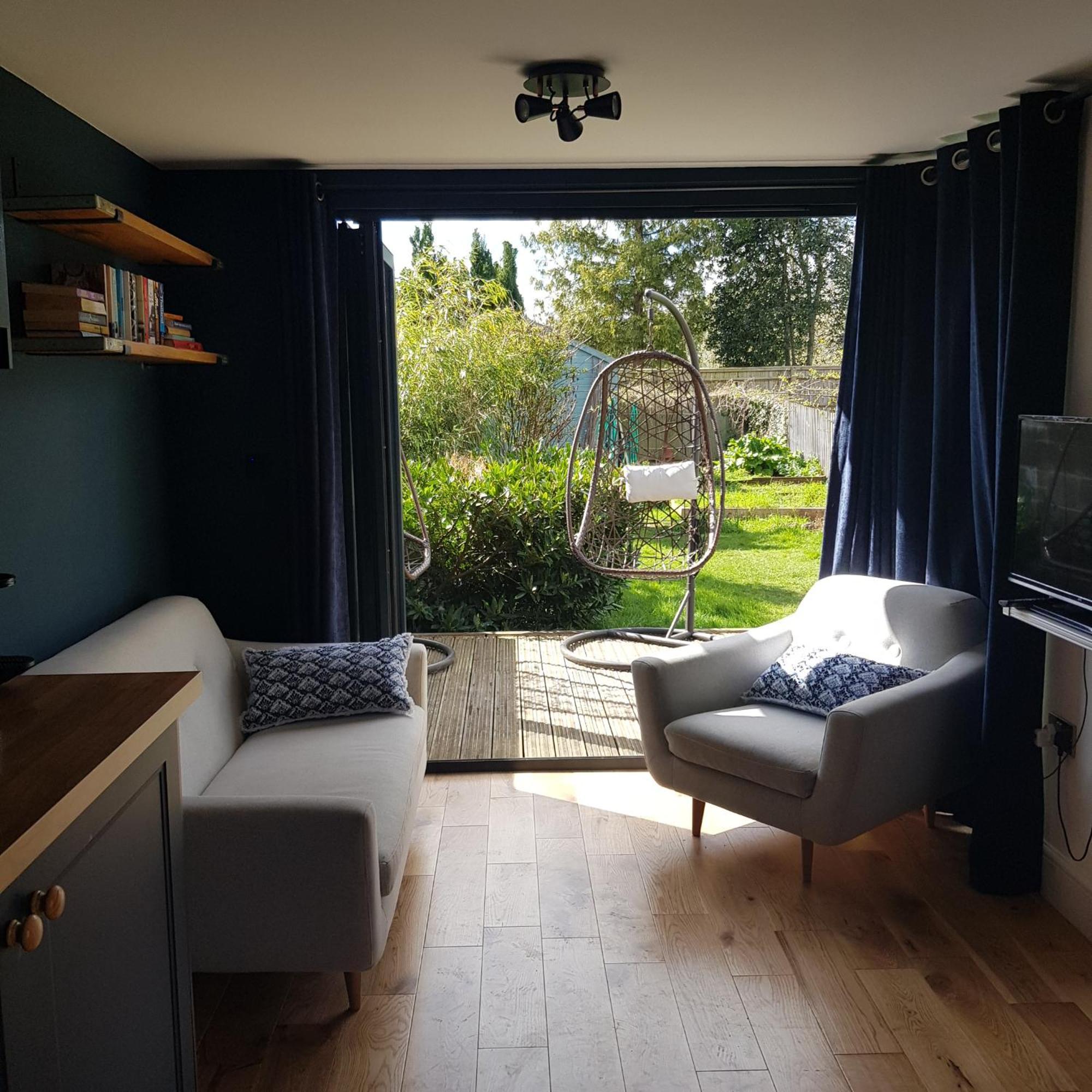 Modern 1-Bed Apartment, Plus Parking, Near Oxford And The Jr Экстерьер фото